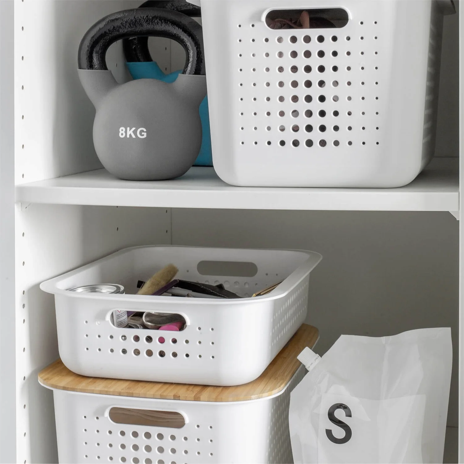 Smartstore 13L Wardrobe Basket - White 4 Smartstore 13L Wardrobe Basket - White - Image 2
